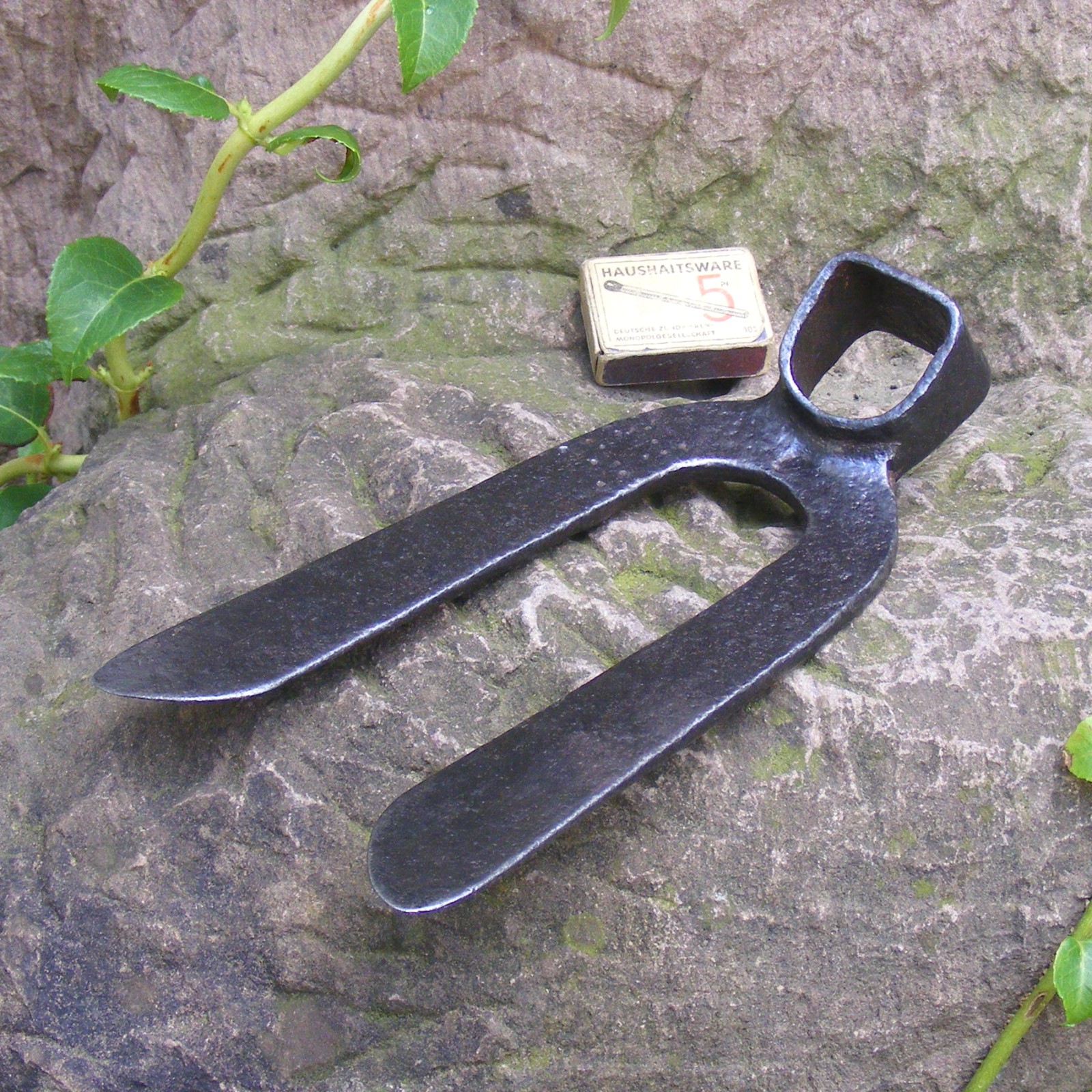 alte geschmiedete Hacke Feldhacke 245mm 2zinkig für schwere Böden